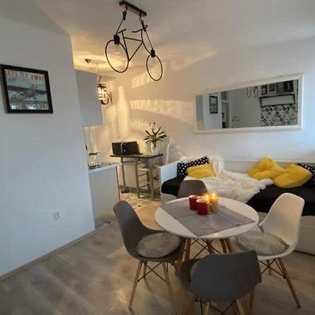 Apartman Jez - Free Parking, Self Check In Karlovac Extérieur photo