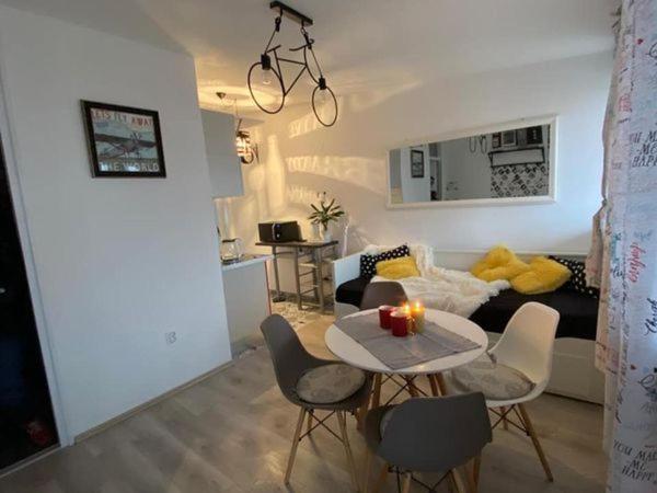 Apartman Jez - Free Parking, Self Check In Karlovac Extérieur photo