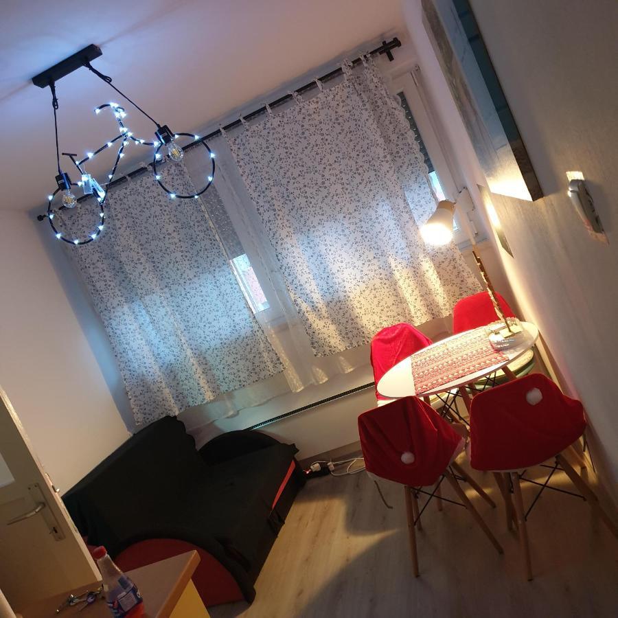 Apartman Jez - Free Parking, Self Check In Karlovac Extérieur photo